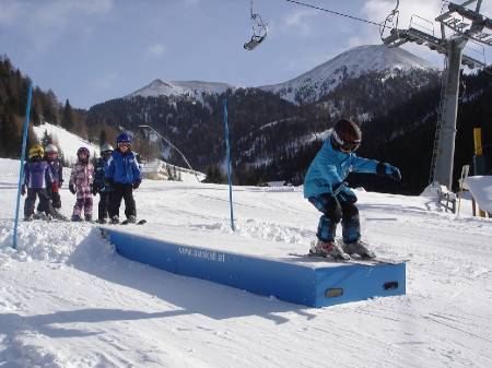 Skischule für alle Altersgruppen